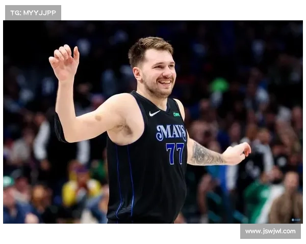 NBA众星爬长城:东契奇累得拄拐棍爬台阶 锡安感叹长城太不可思议 NBA众星爬长城:东契奇累得拄拐棍爬台阶 锡安感叹长城太不可思议
